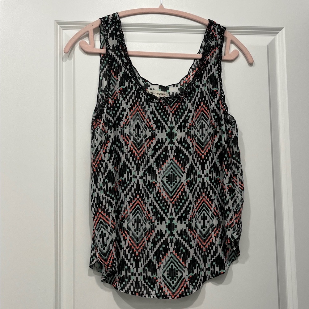 Geometric Patterned Sleeveless Top